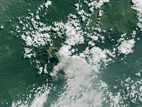 Vulkanausbruch des Mount Raung in Indonesien / ©  NASA
